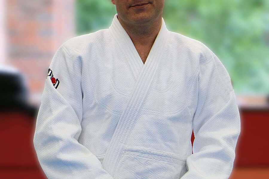 Bild von einem Christian Zeilermeier in einem Karate-Anzug